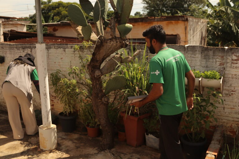 Quatro regiões de Hortolândia recebem ação casa a casa contra Aedes aegypti