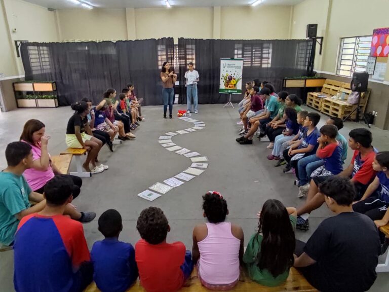 Hortolândia utiliza “Jogo do Sistema Alimentar” para promover alimentação saudável