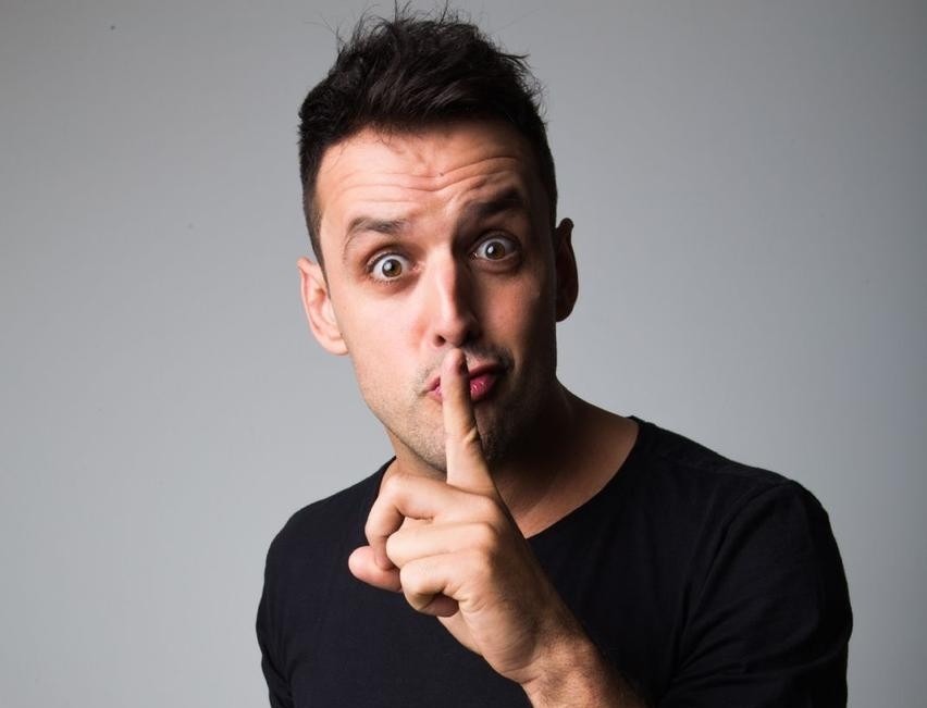 Rodrigo Capella faz público de Hortolândia rir no espetáculo Hortocity Comedy