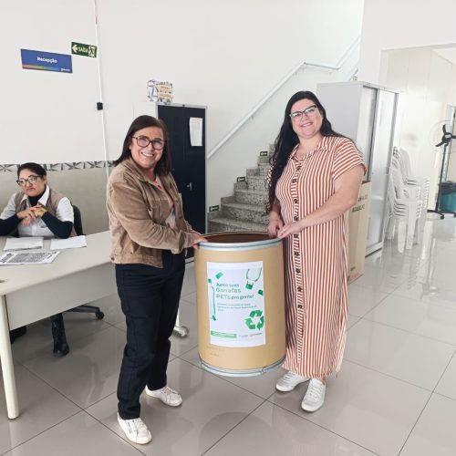 Saiba como doar garrafas PET para a decoração do Natal Sustentável da Prefeitura