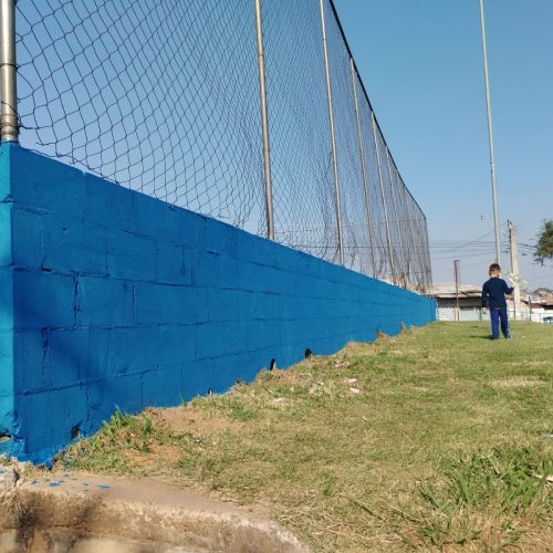 Em Hortolândia, aproximadamente seis diferentes praças recebem ações de manutenção geral por mês